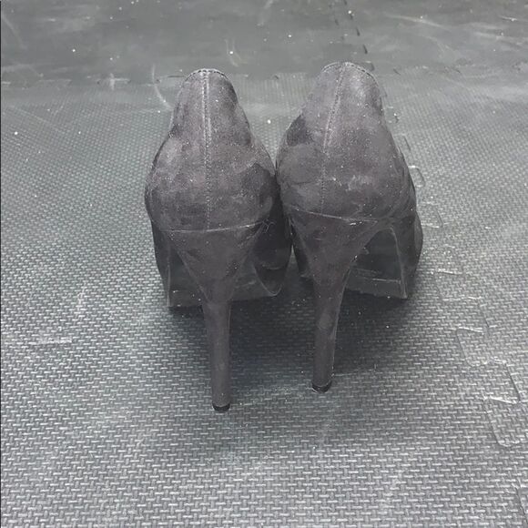 Lauren Conrad 5” Black Heel - Picture 3 of 6